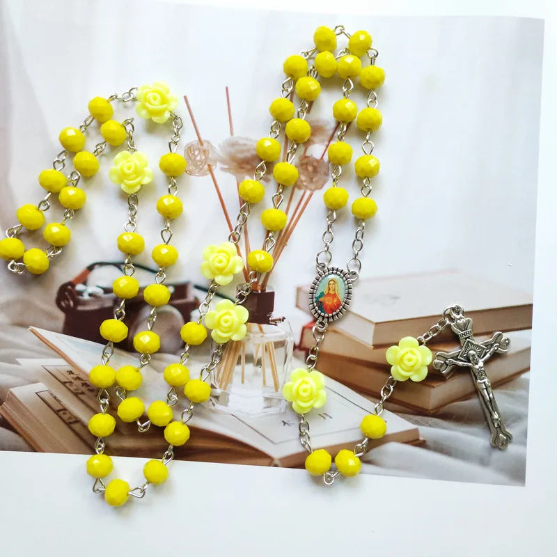 Colar de Terço Religioso – Elegância em Cristal e Acabamento Premium