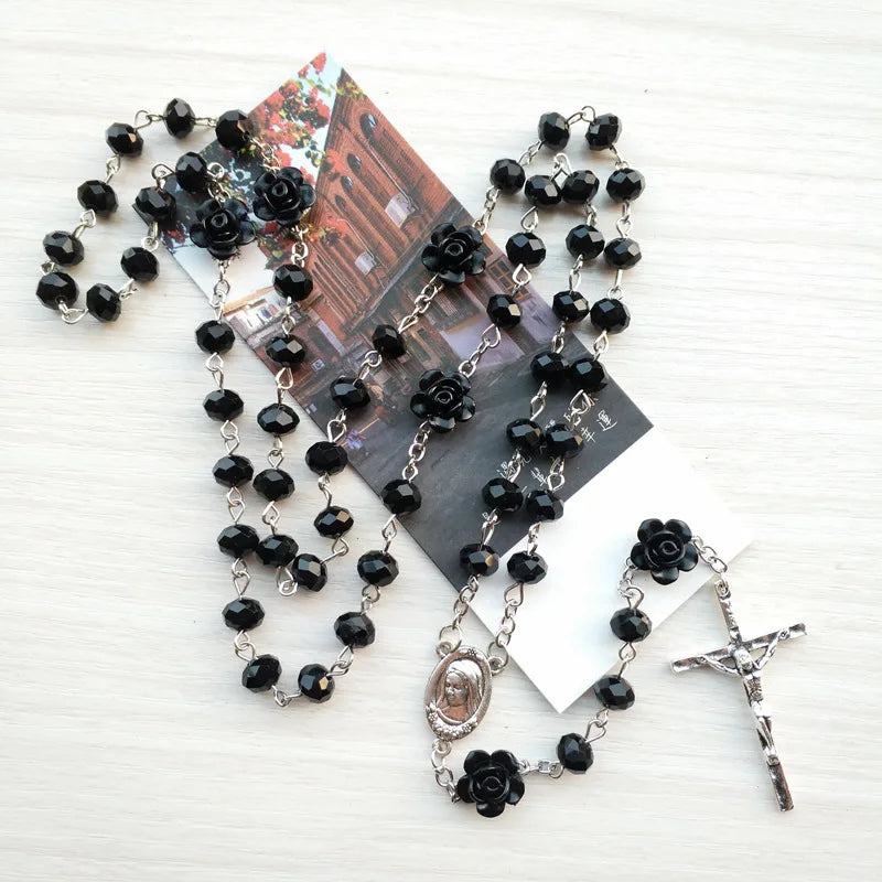 Colar de Terço Religioso – Elegância em Cristal e Acabamento Premium