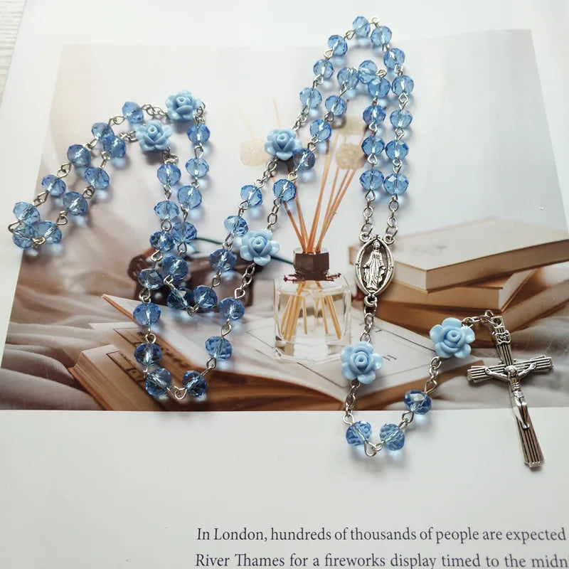 Colar de Terço Religioso – Elegância em Cristal e Acabamento Premium